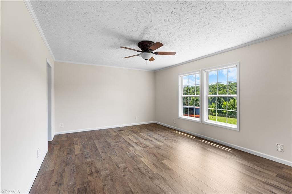 173 Old LowGap Road S