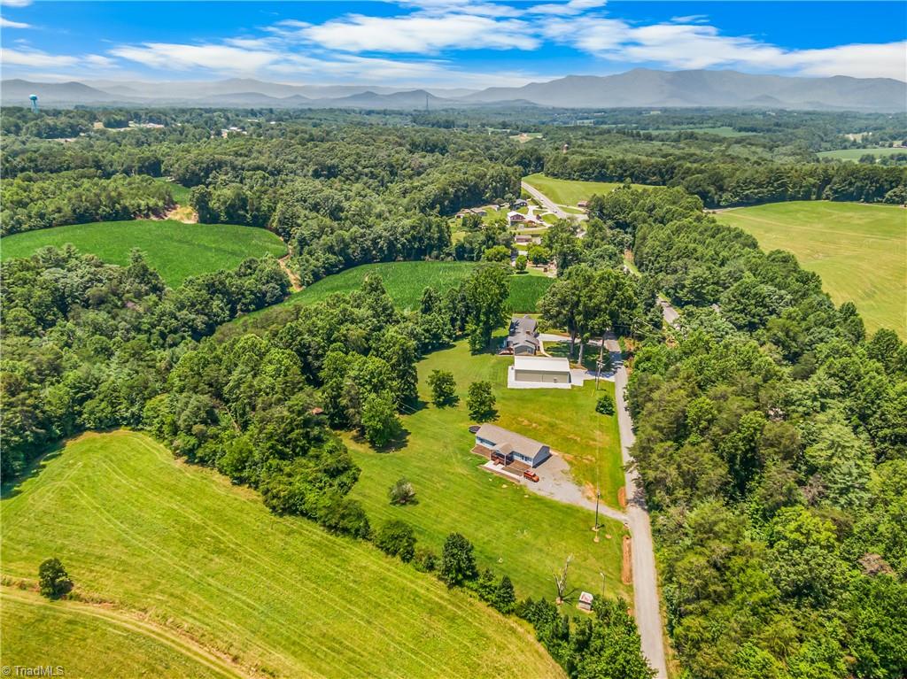 173 Old LowGap Road S