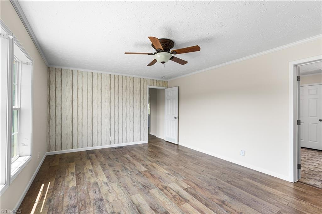 173 Old LowGap Road S
