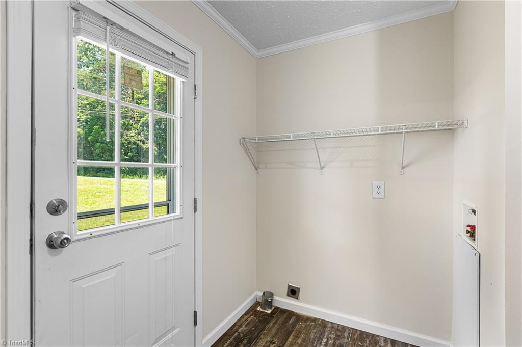 173 Old LowGap Road S