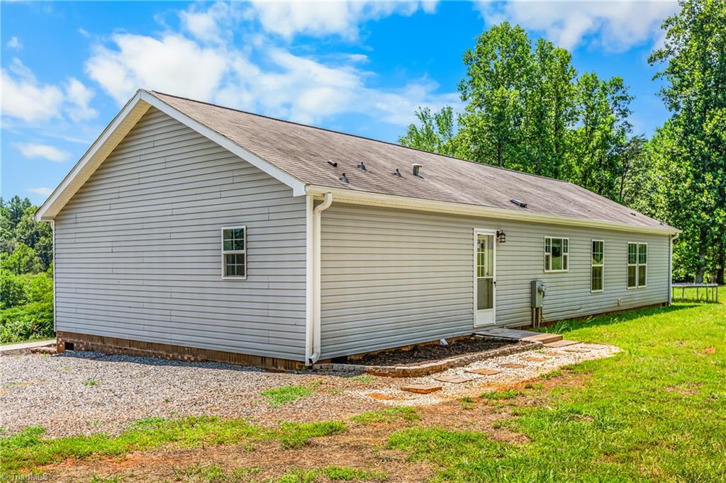 173 Old LowGap Road S