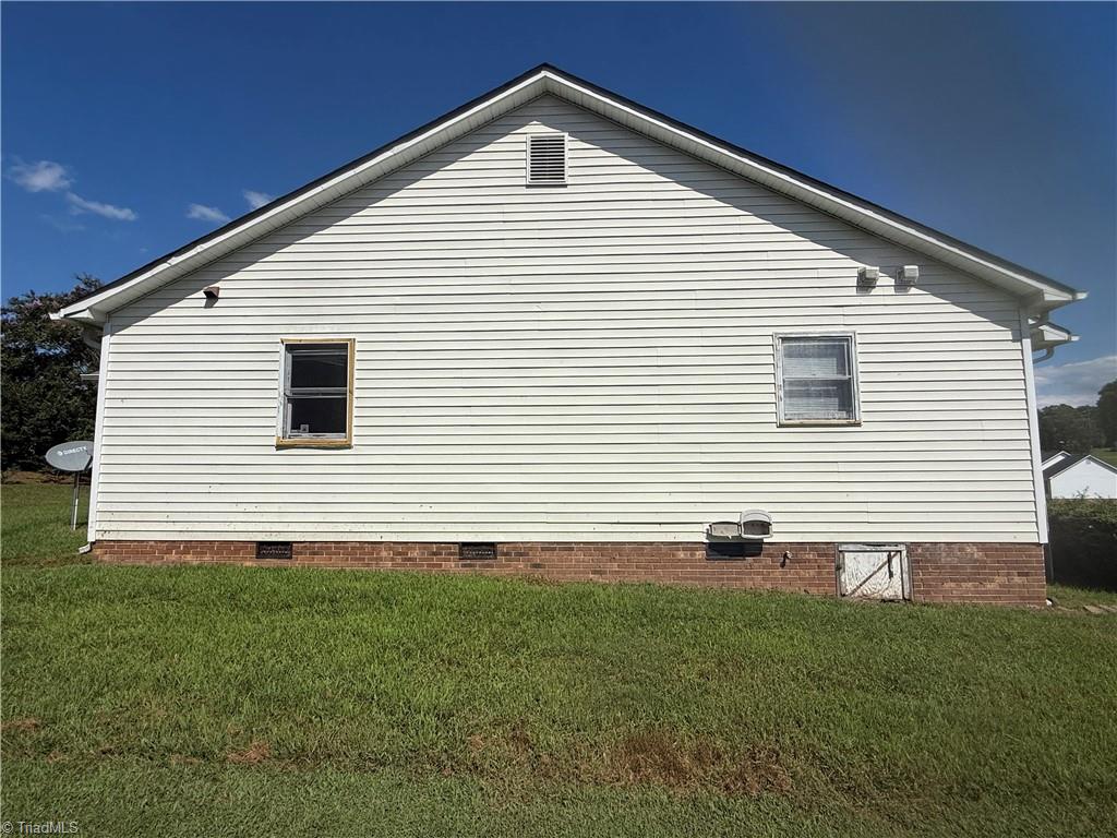 3853 Crusade Drive, Winston-Salem