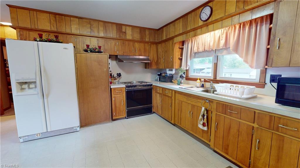 140 Westwood Drive
