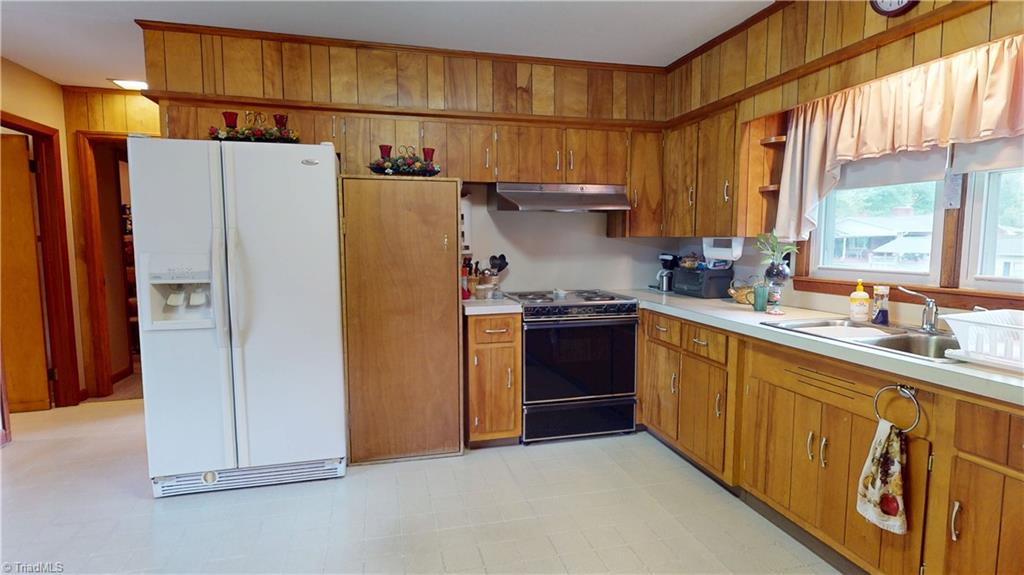 140 Westwood Drive