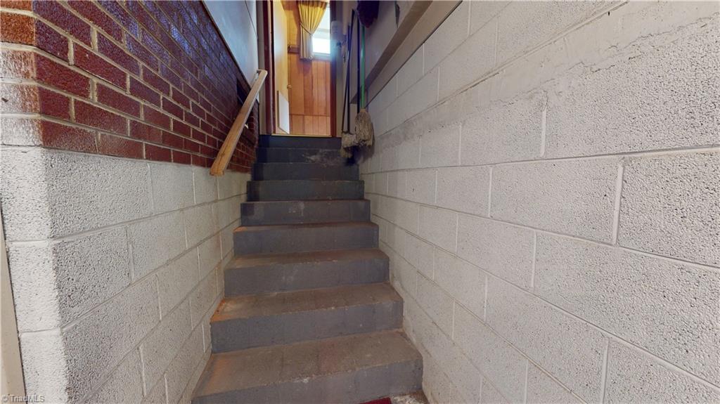 140 Westwood Drive