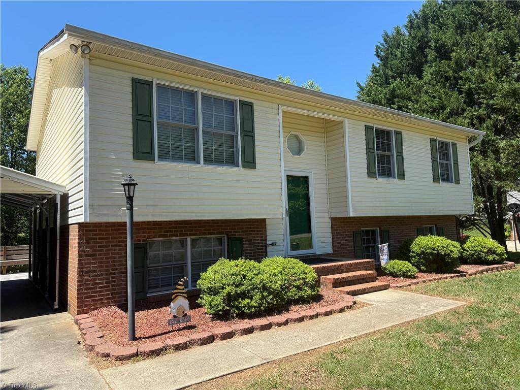 273 Woodbridge Drive