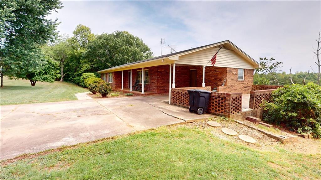 975 Cox Ridge