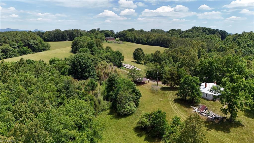 975 Cox Ridge