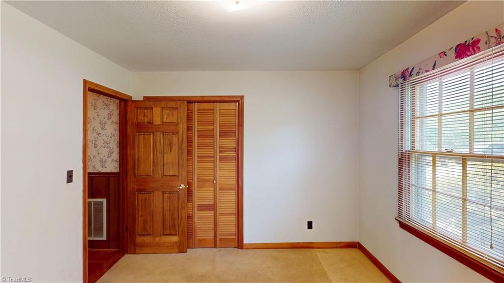 975 Cox Ridge