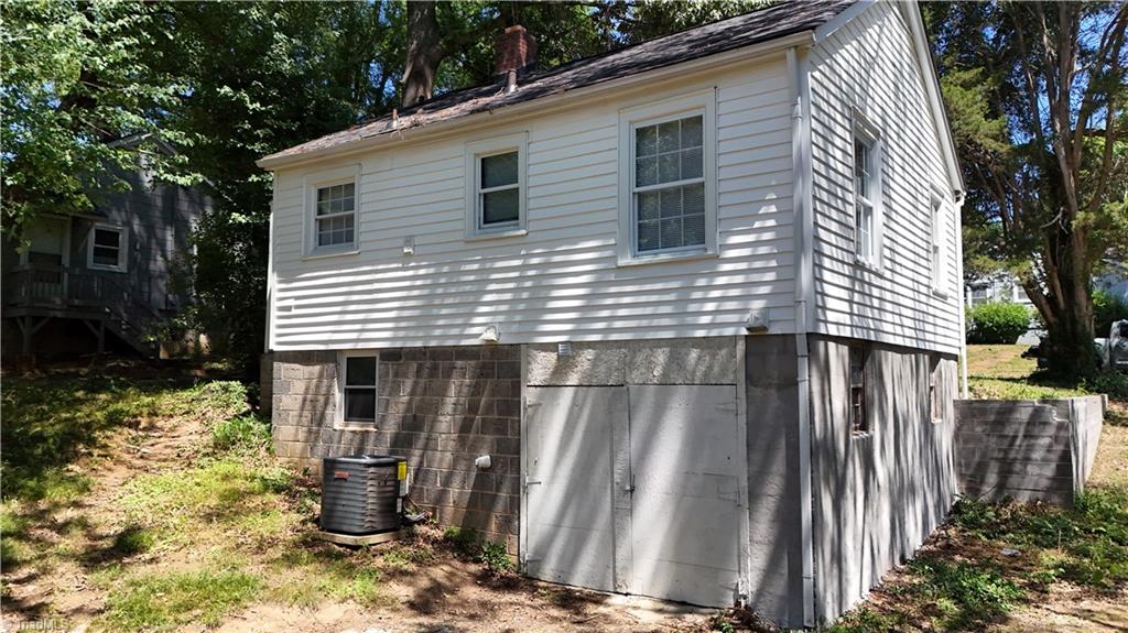 2604 Lyndhurst Avenue, Winston-Salem