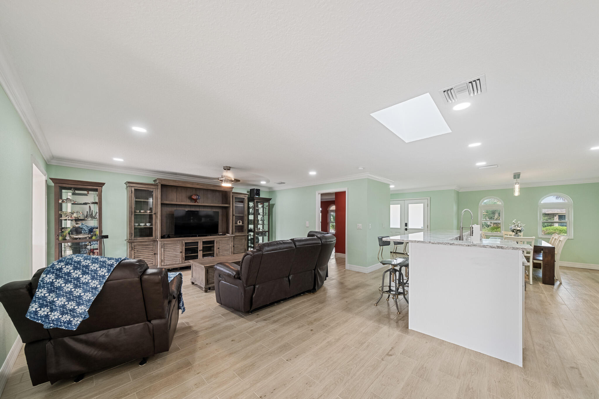 735 Atlantic Drive