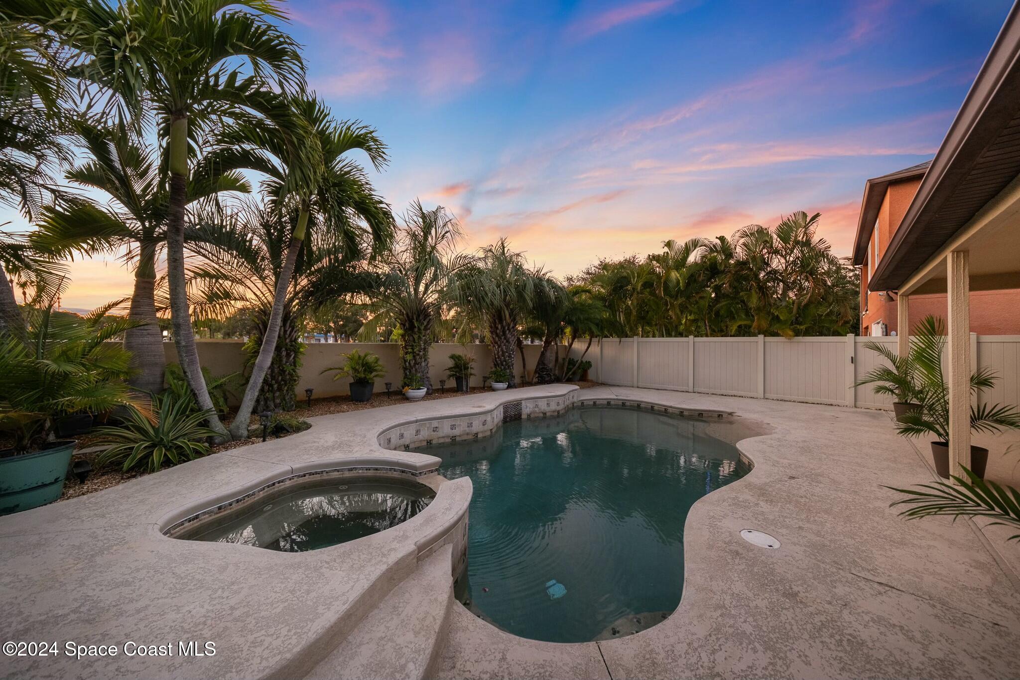2482 Glenridge Circle