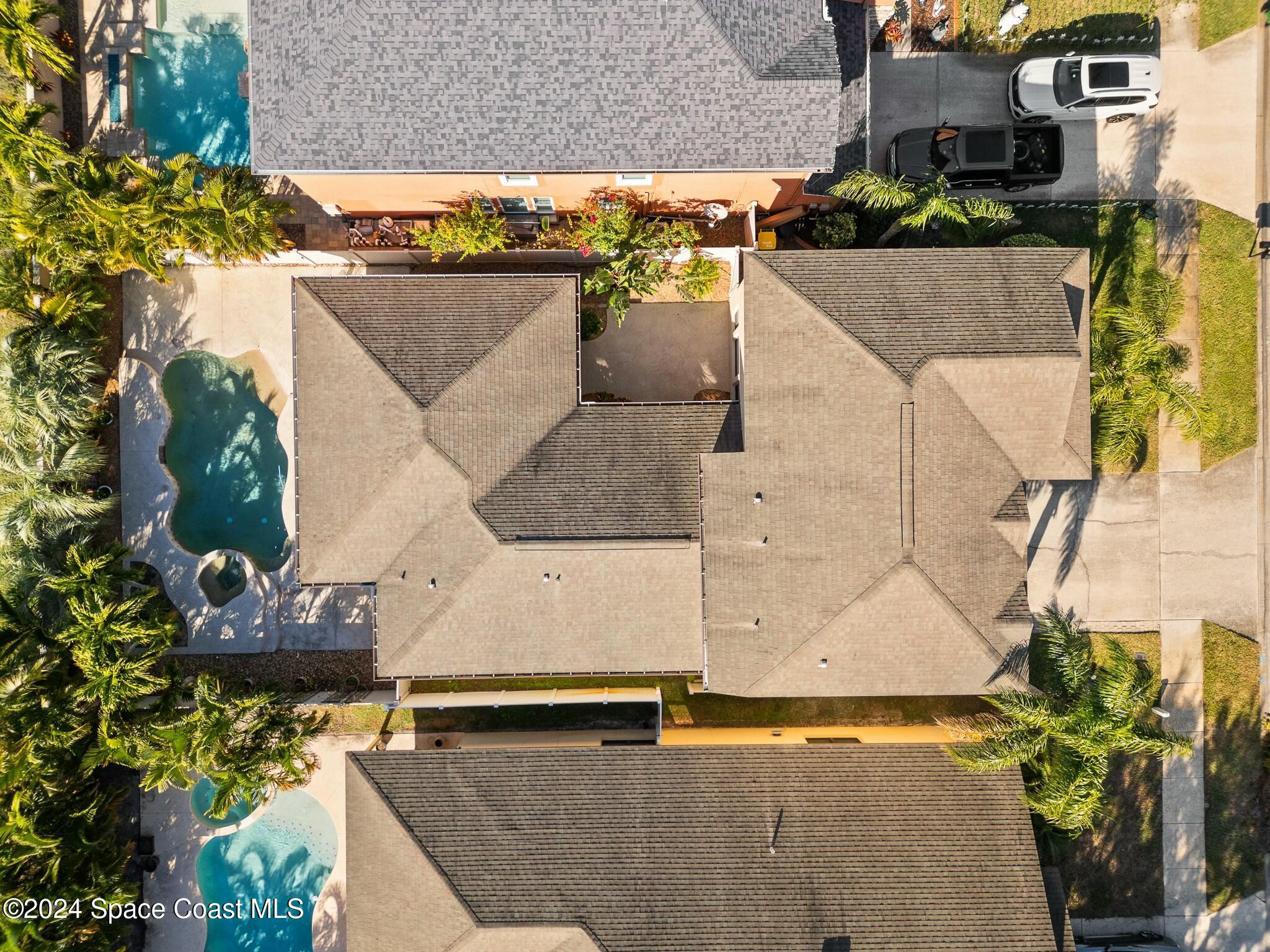 2482 Glenridge Circle
