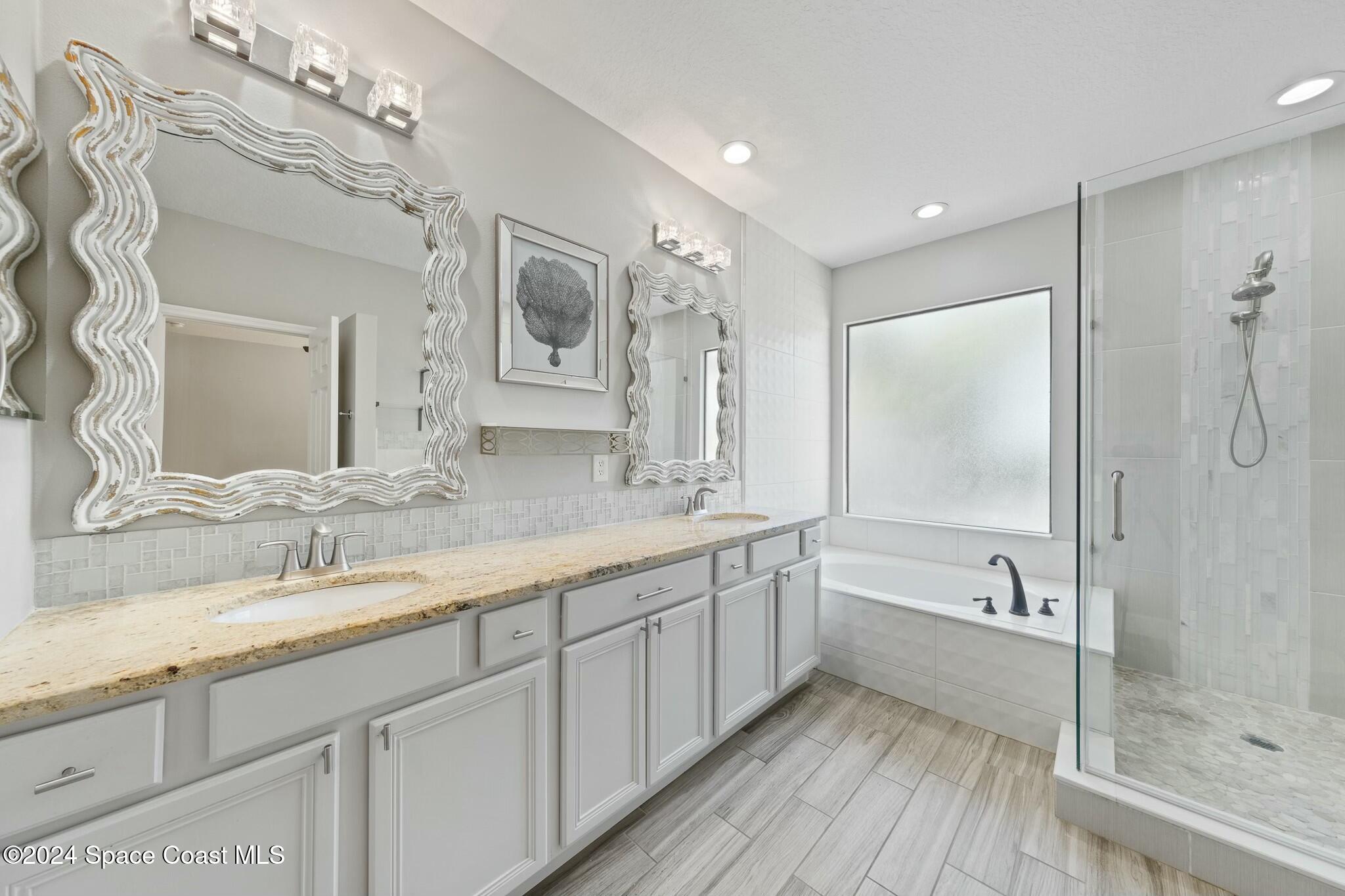 2482 Glenridge Circle