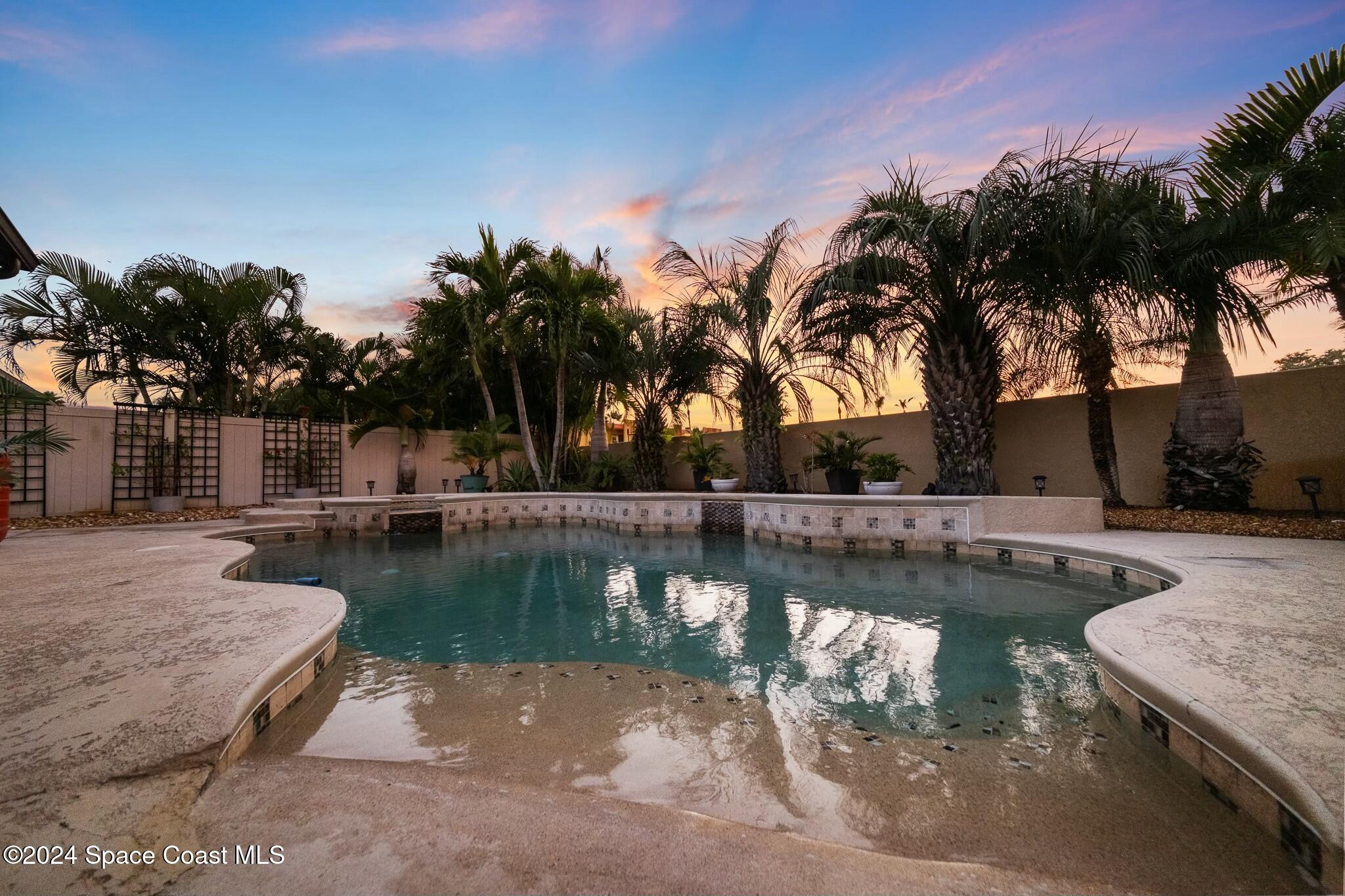 2482 Glenridge Circle