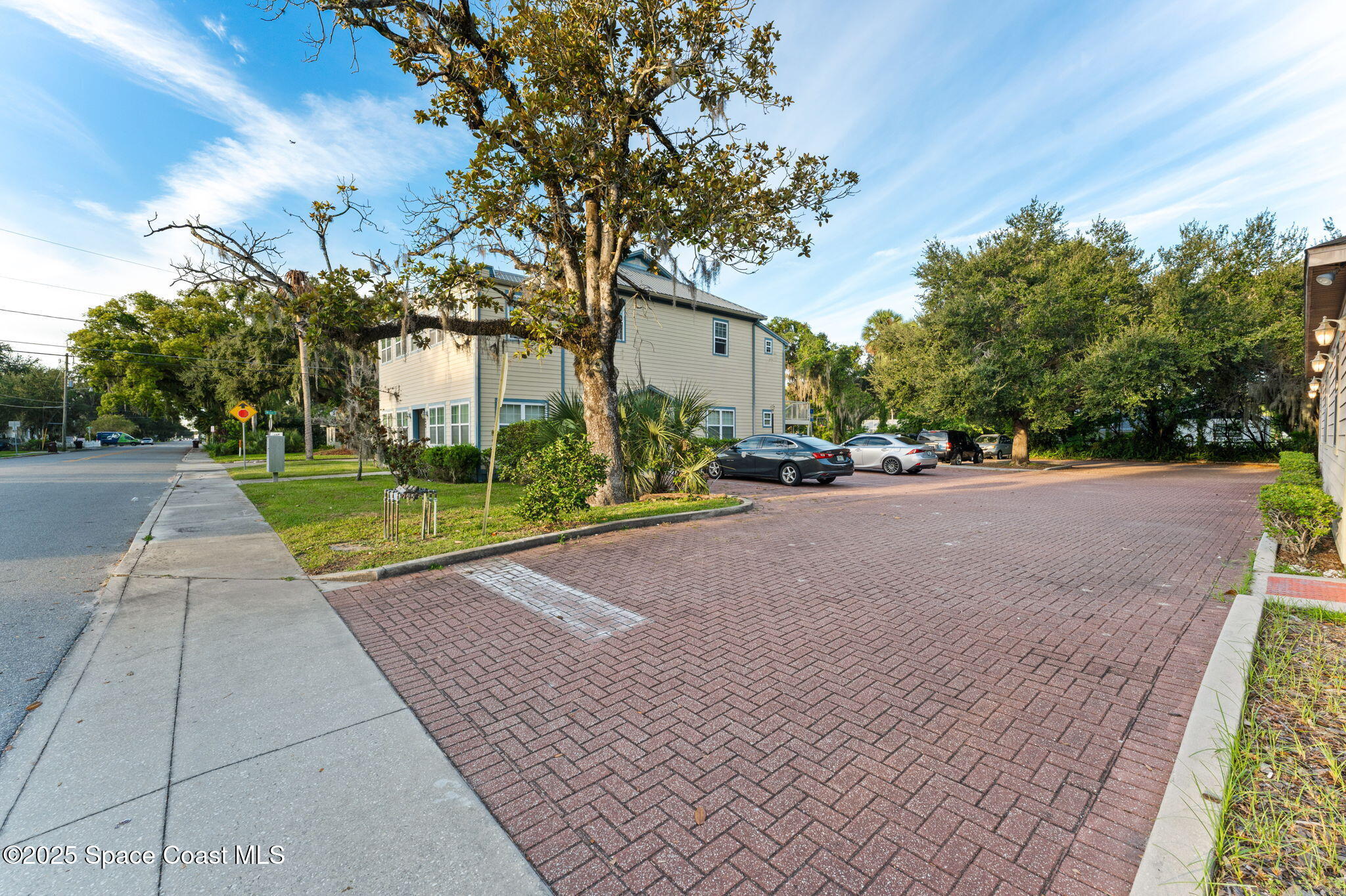 22 S Clyde Avenue