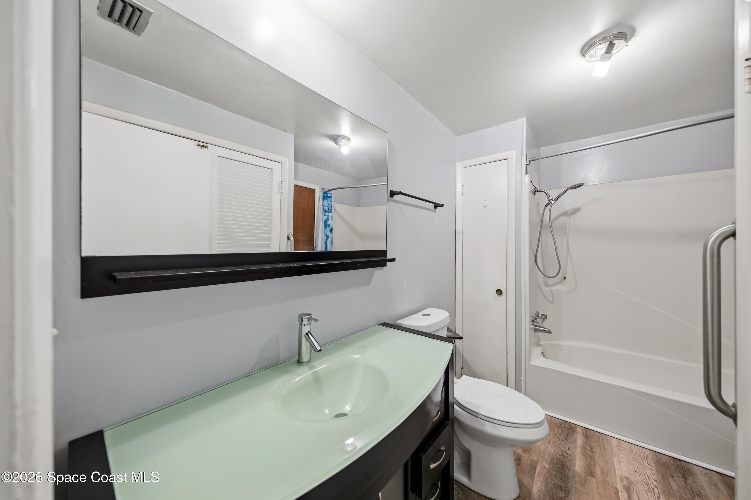 4301 Crooked Mile Road