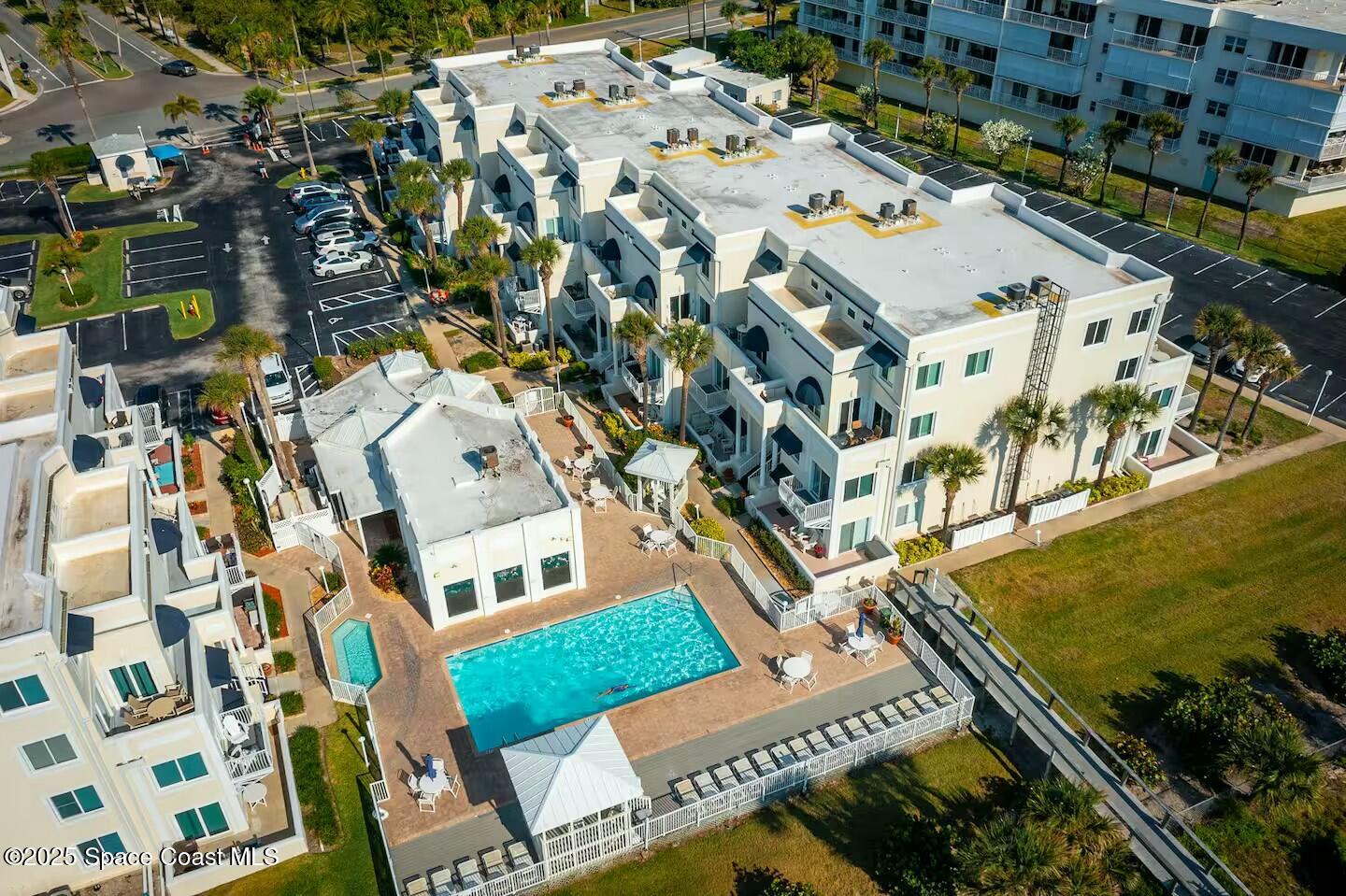 8600 Ridgewood Avenue 1308