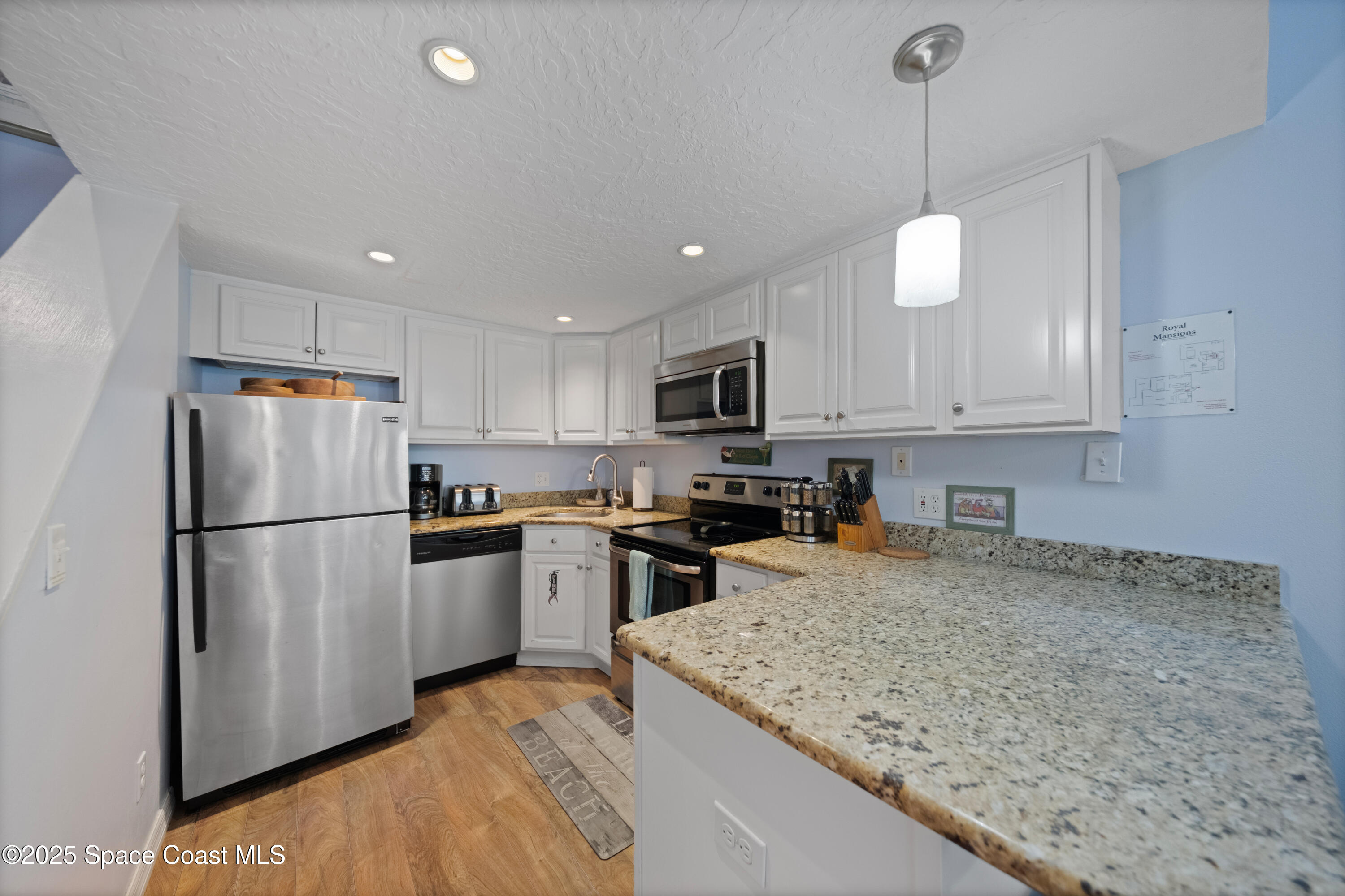 8600 Ridgewood Avenue 1308