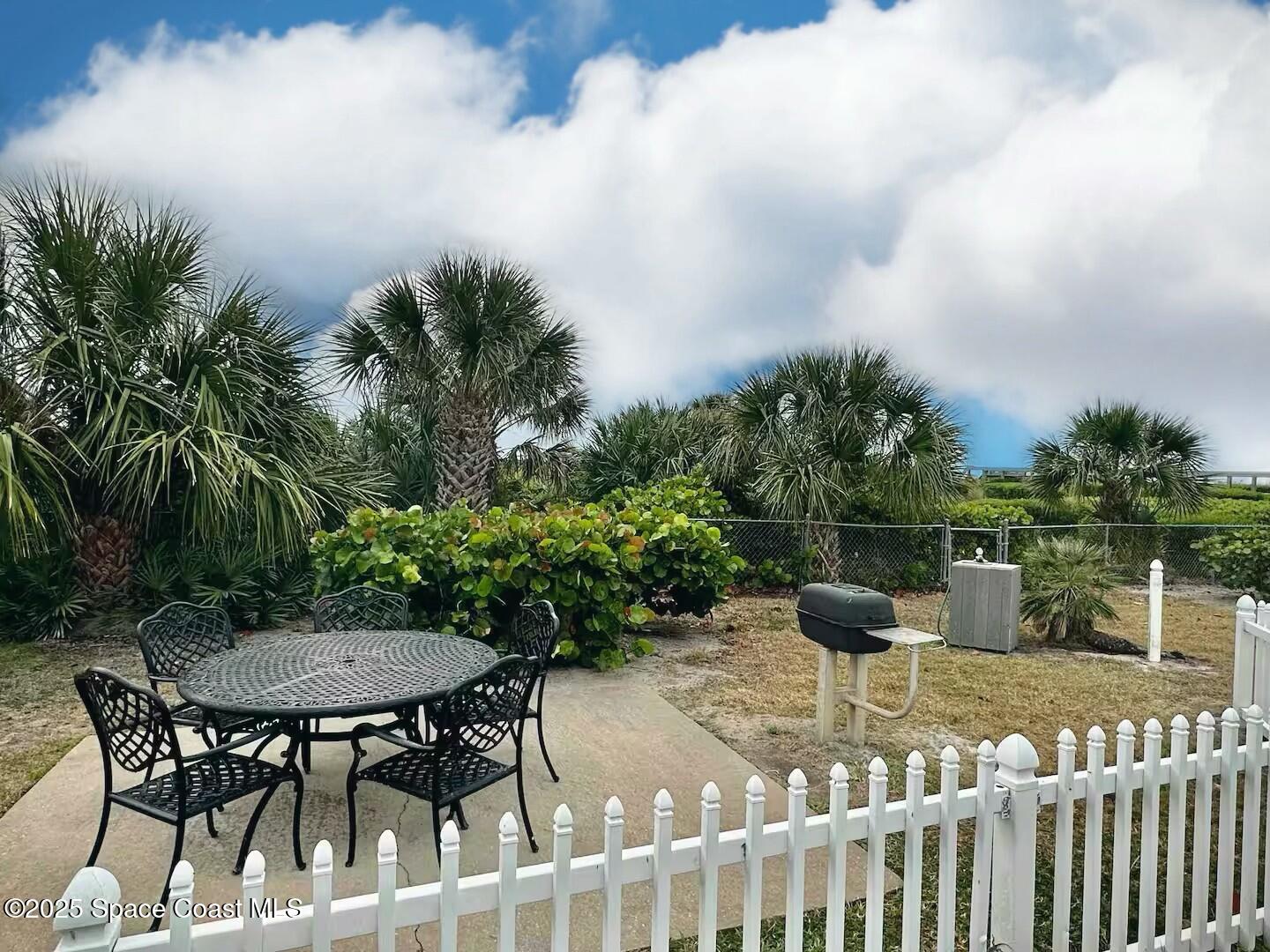 8600 Ridgewood Avenue 1308