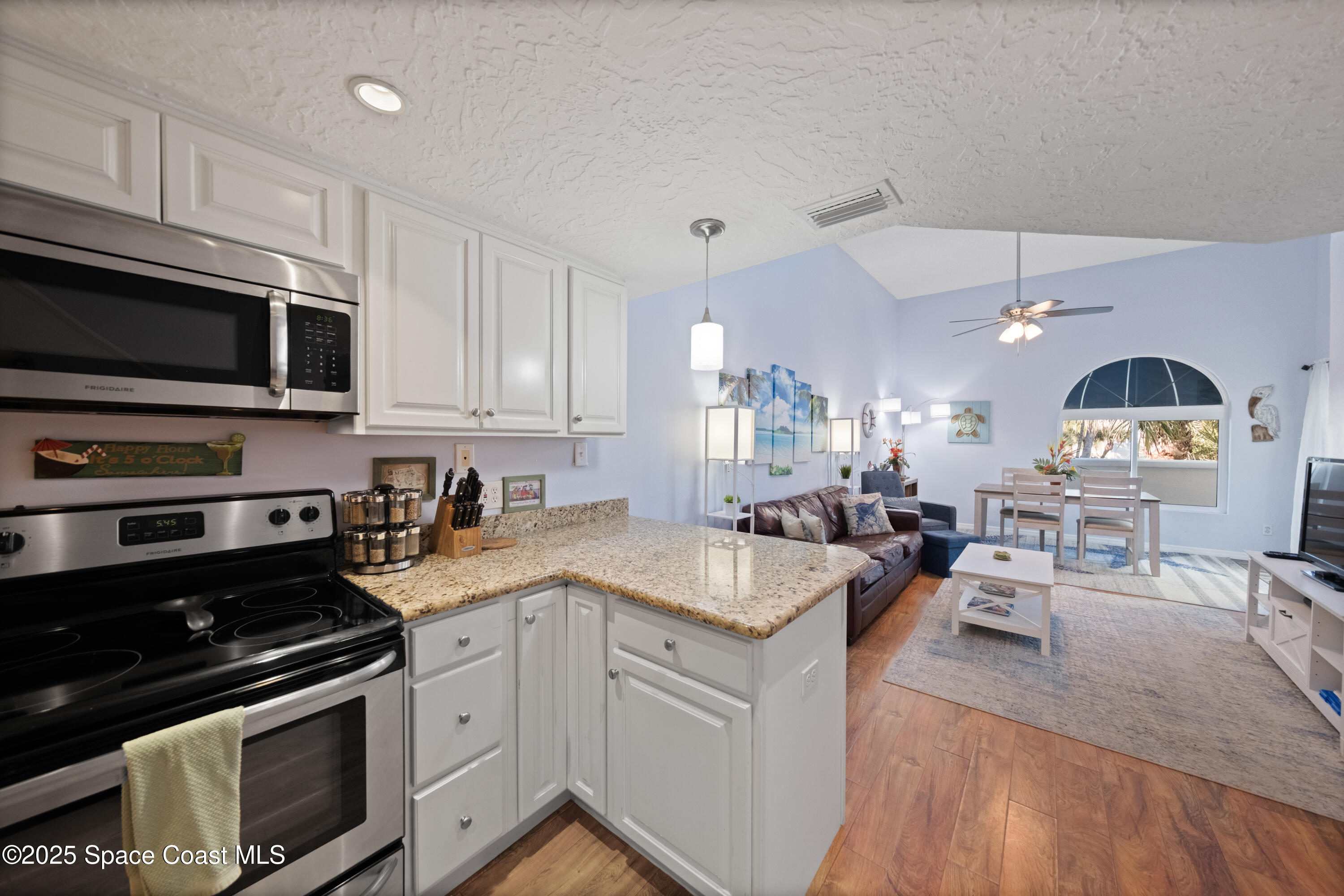 8600 Ridgewood Avenue 1308