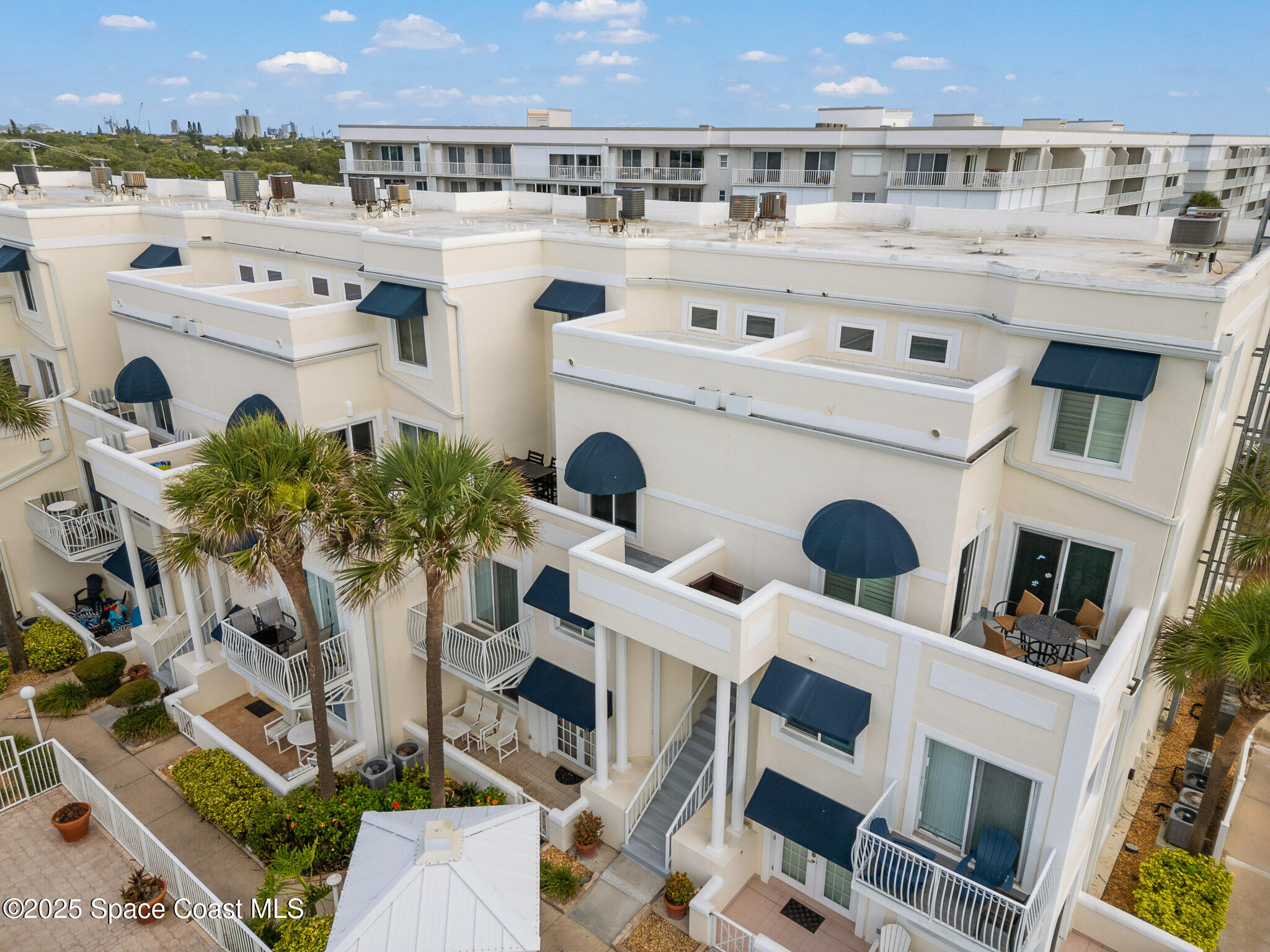 8600 Ridgewood Avenue 1308