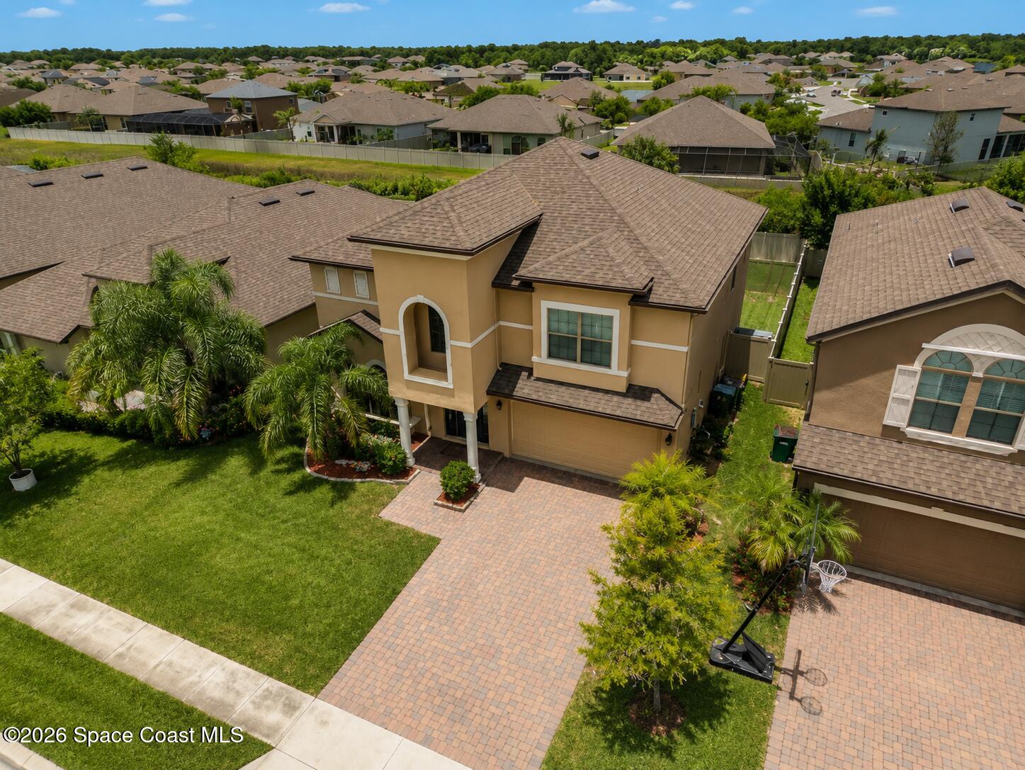 790 Fiddleleaf Circle