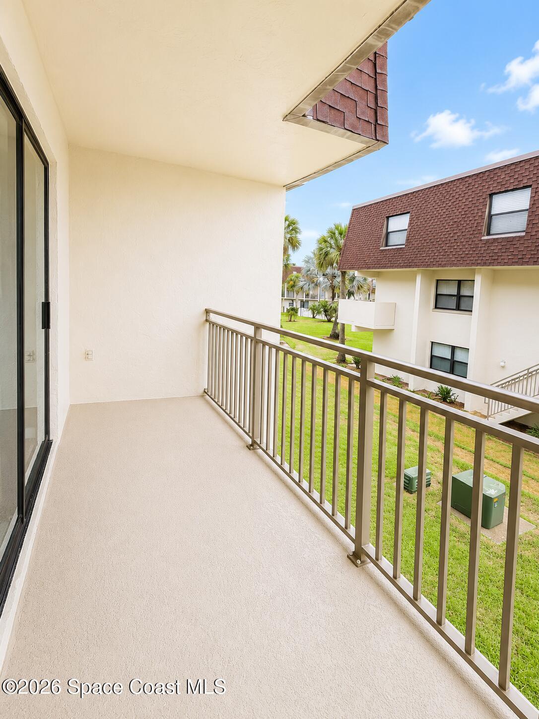 180 Paradise Boulevard 18023