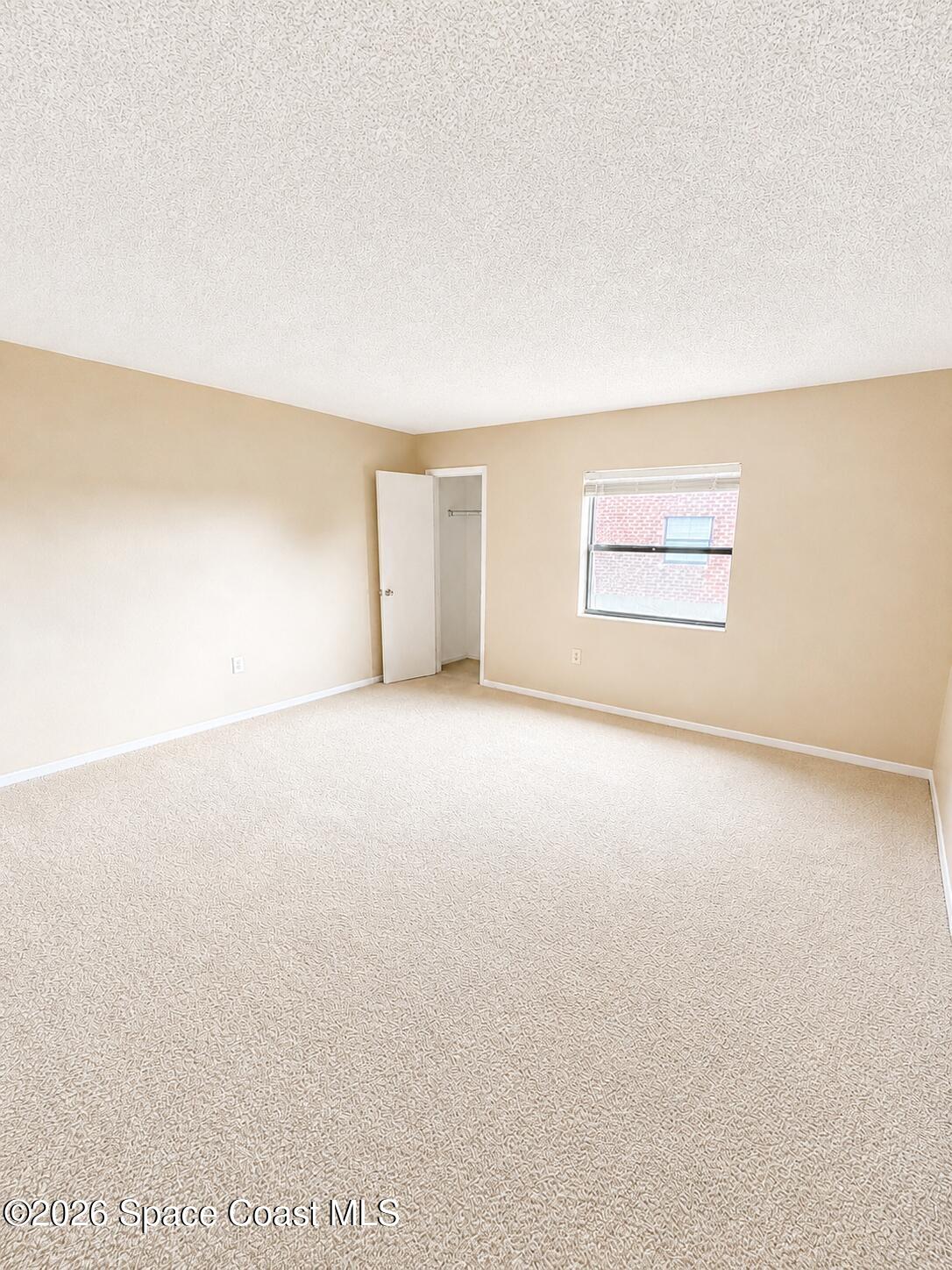 180 Paradise Boulevard 18023