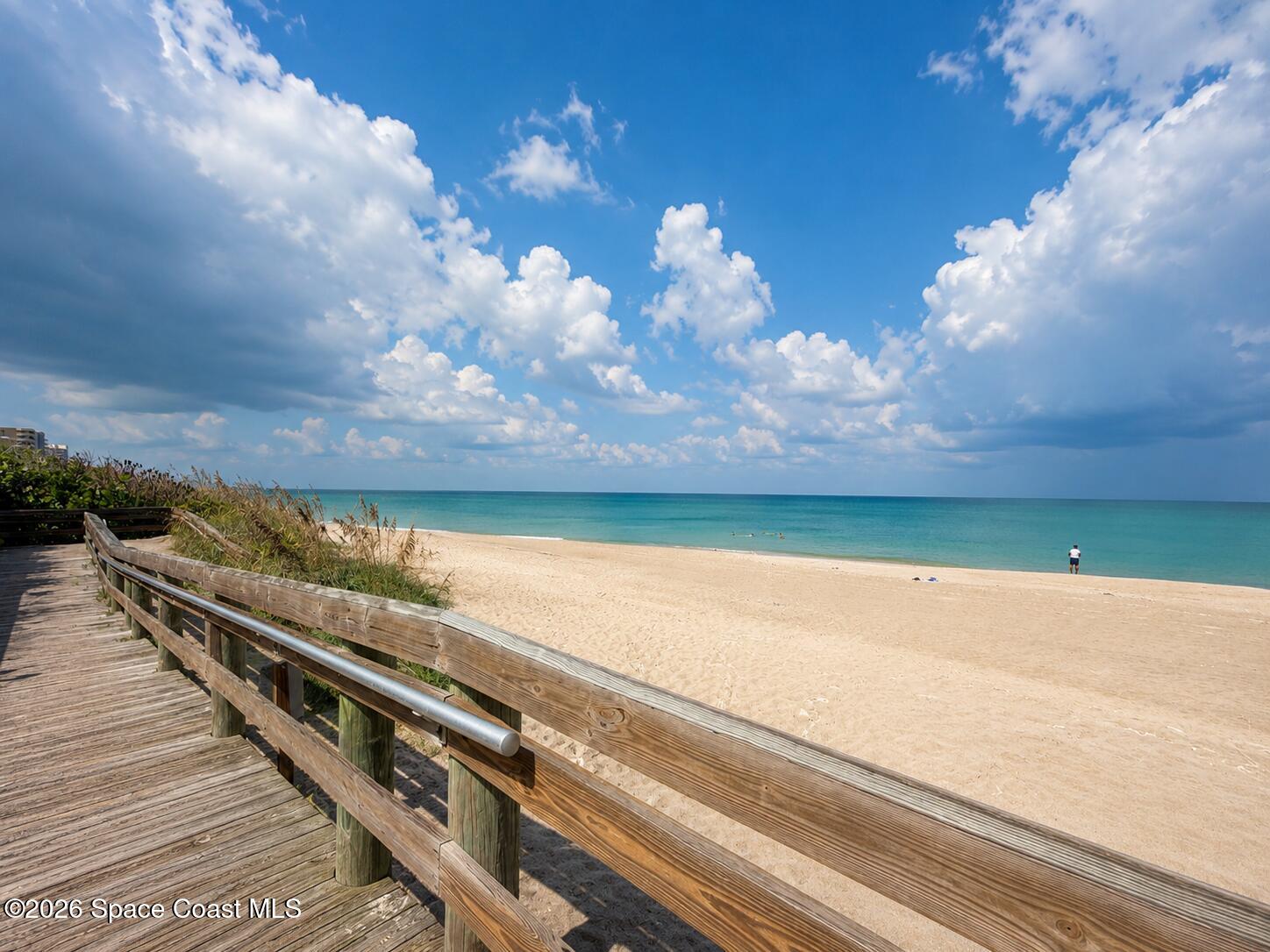 180 Paradise Boulevard 18023
