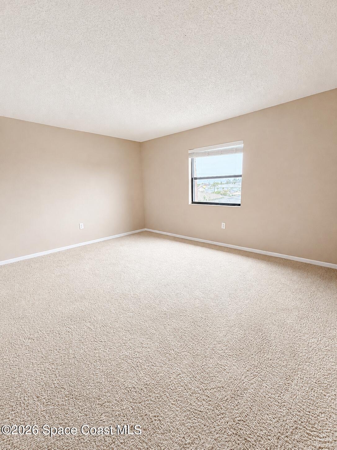 180 Paradise Boulevard 18023