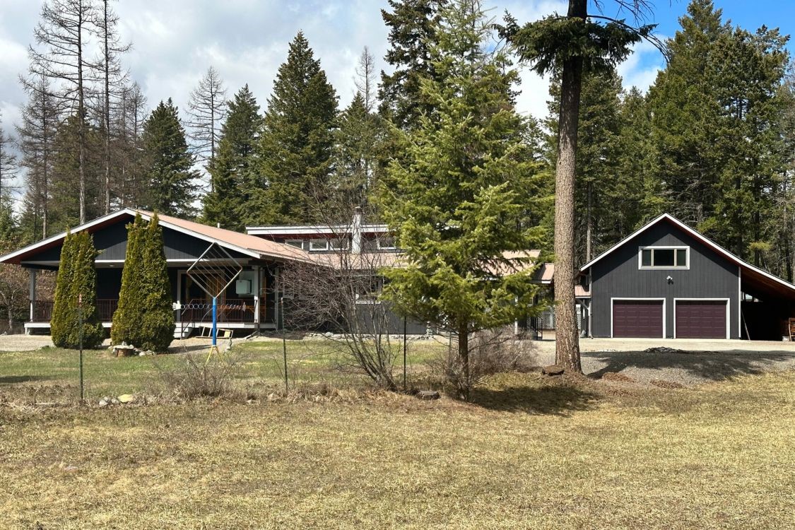 270 Squirrel Lane