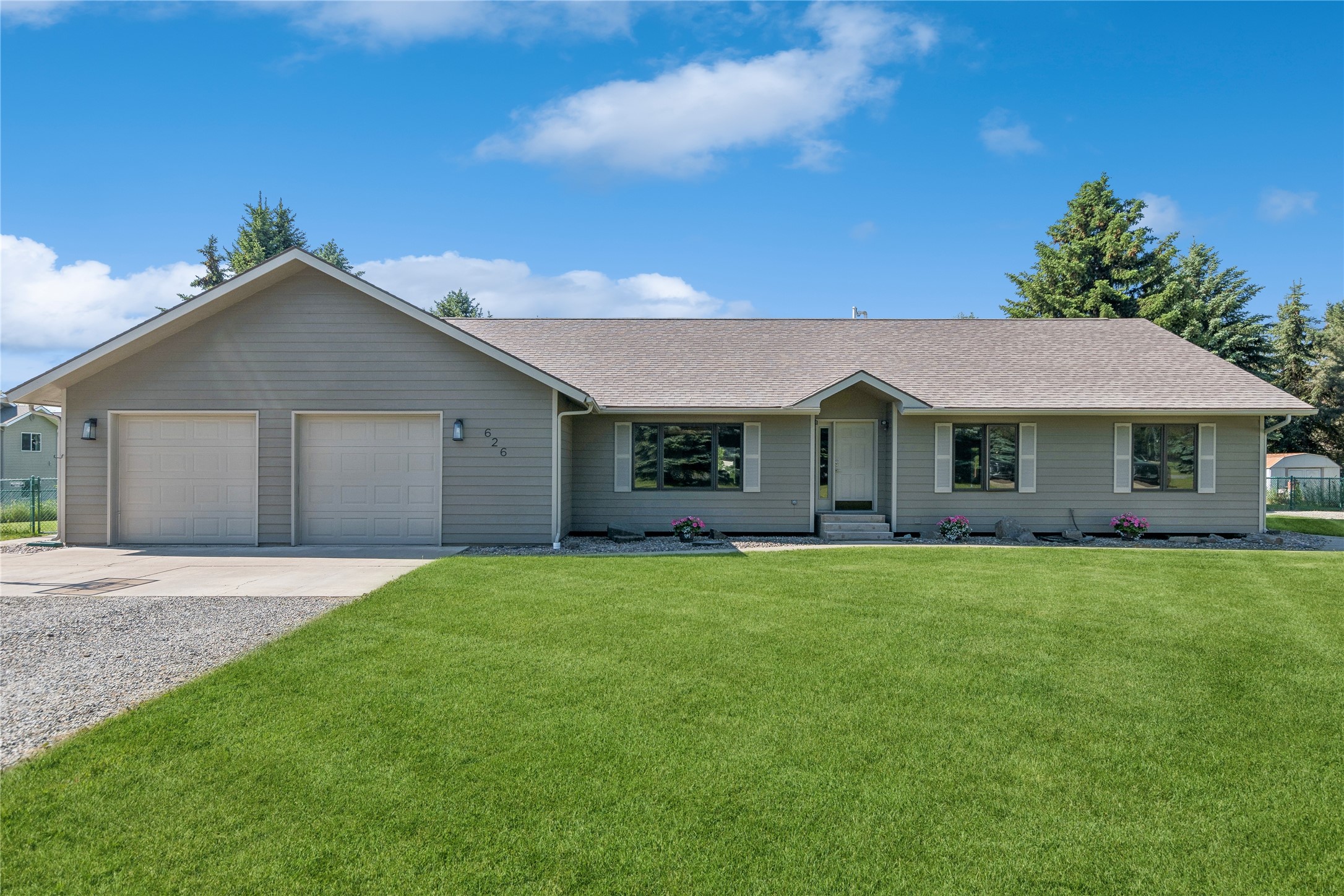 626 Country Way