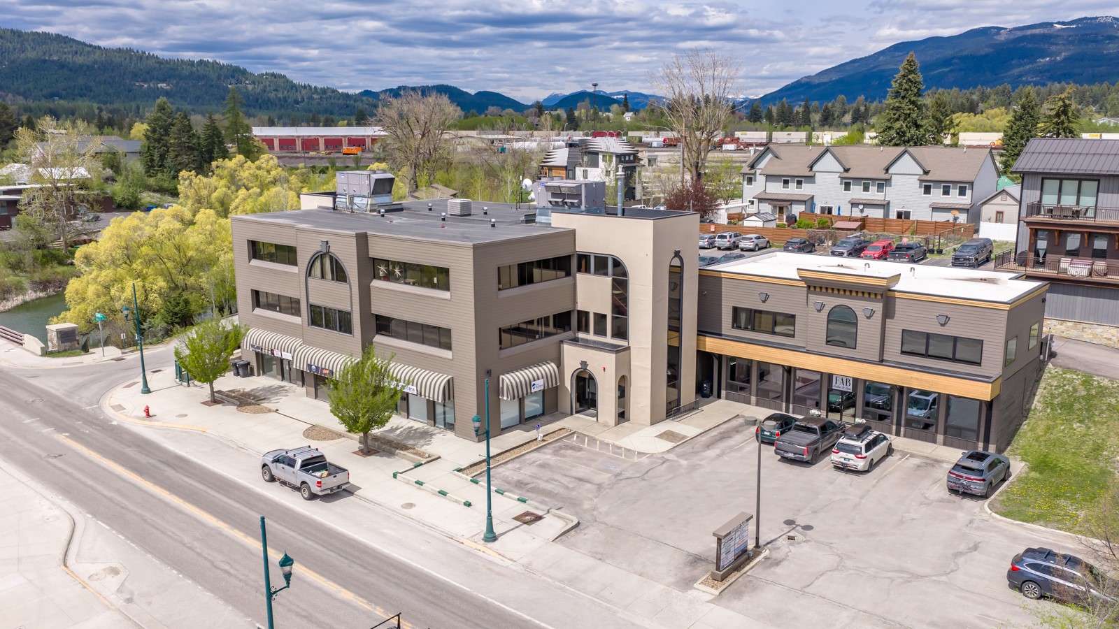 100 E 2nd Street 7