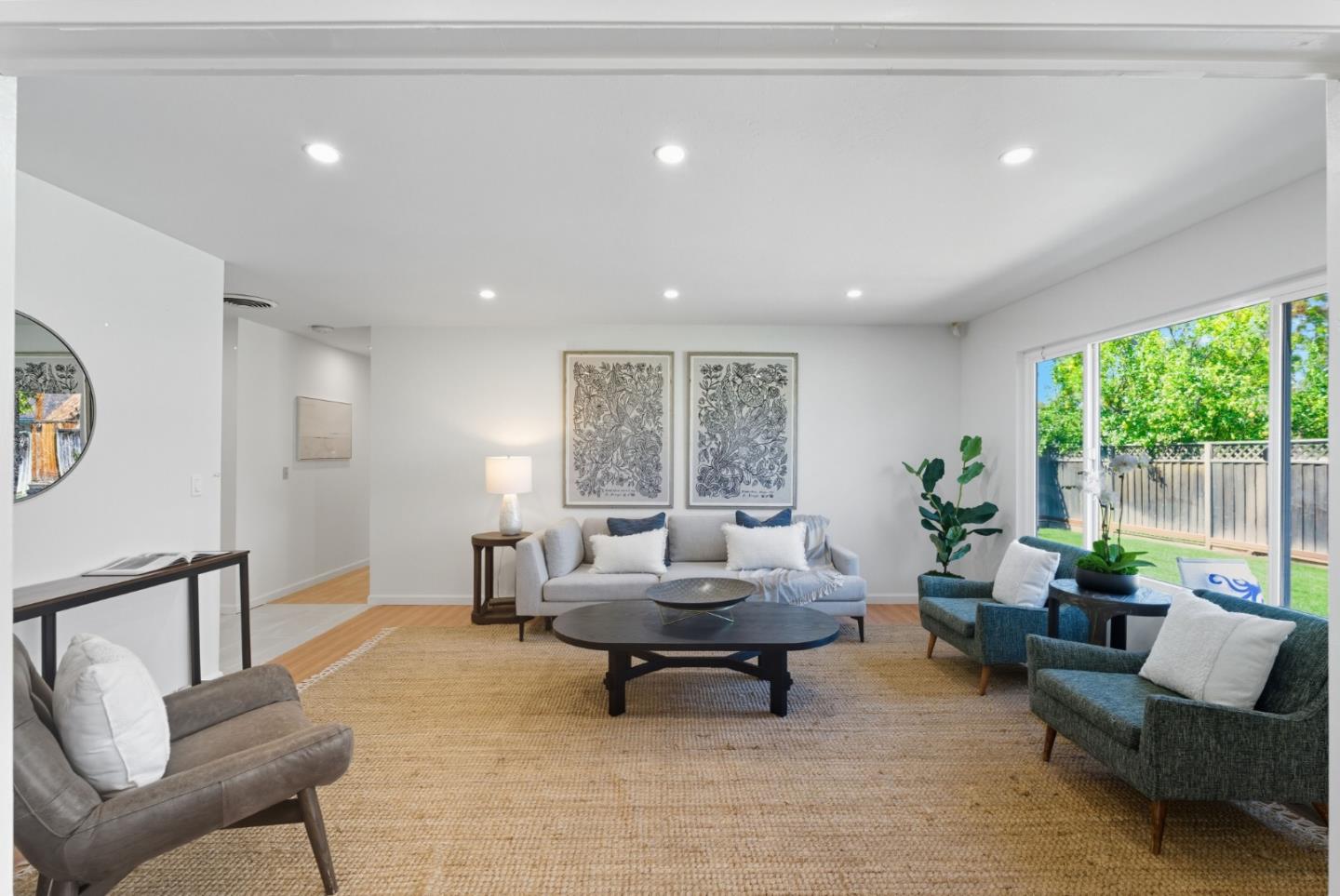 5597 Glenoak Court