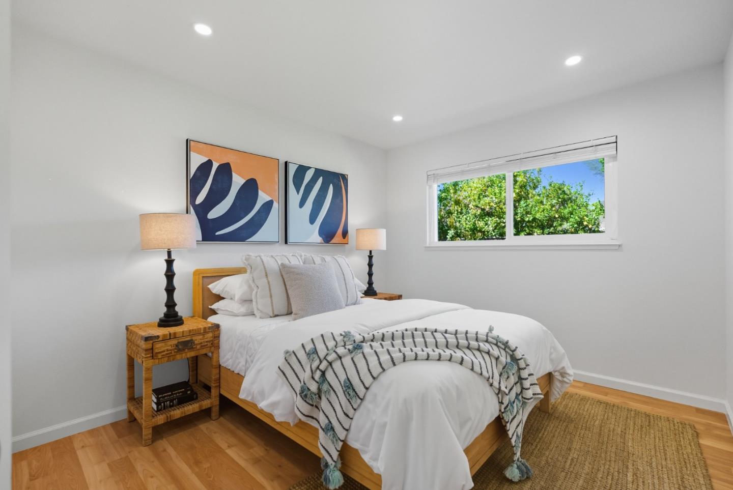 5597 Glenoak Court