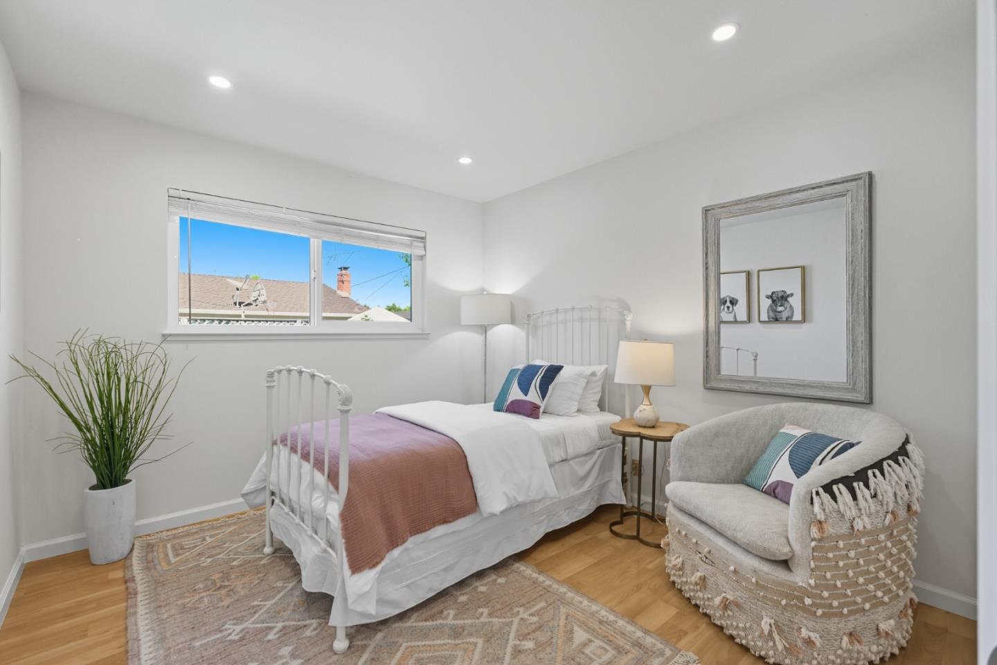 5597 Glenoak Court