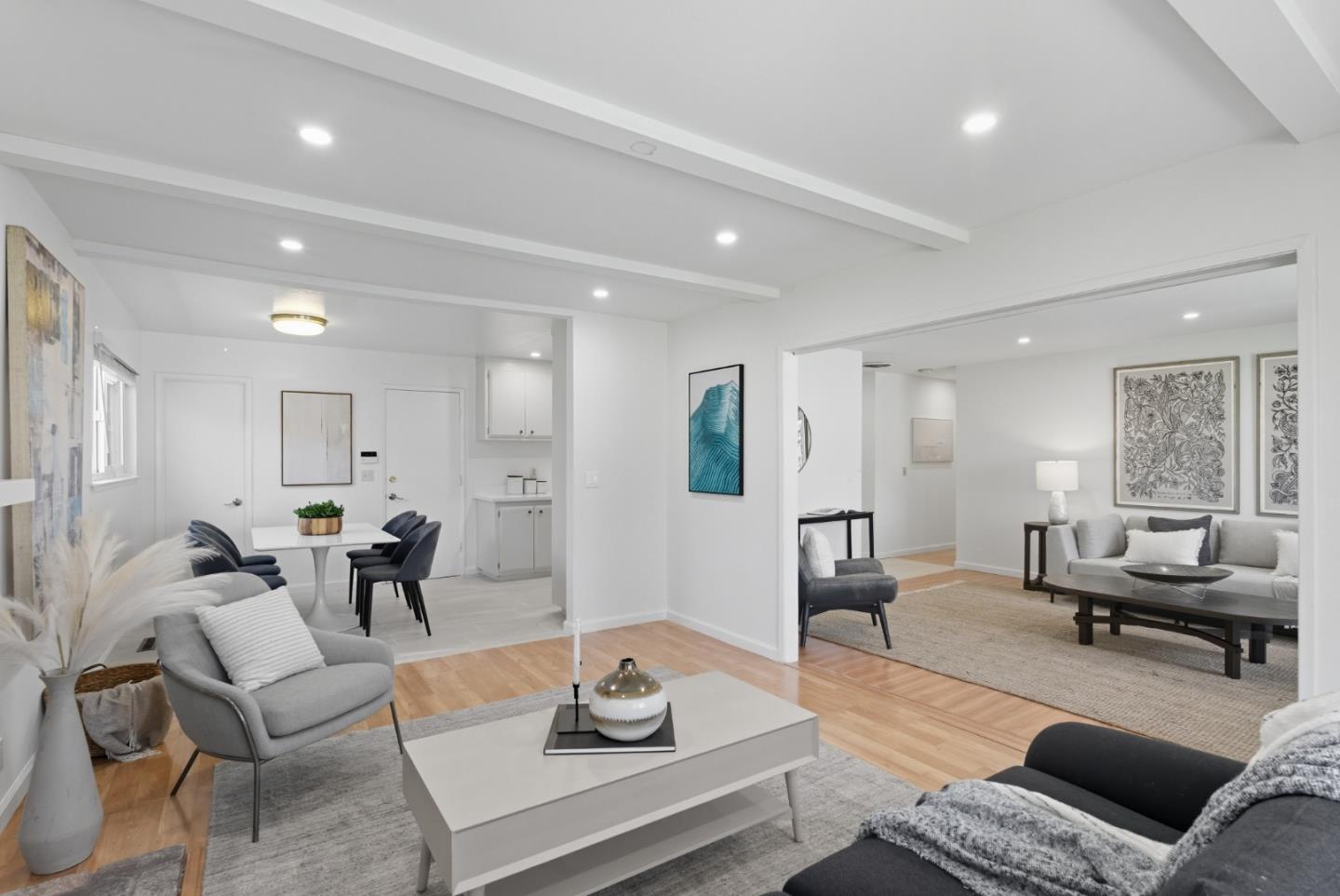 5597 Glenoak Court