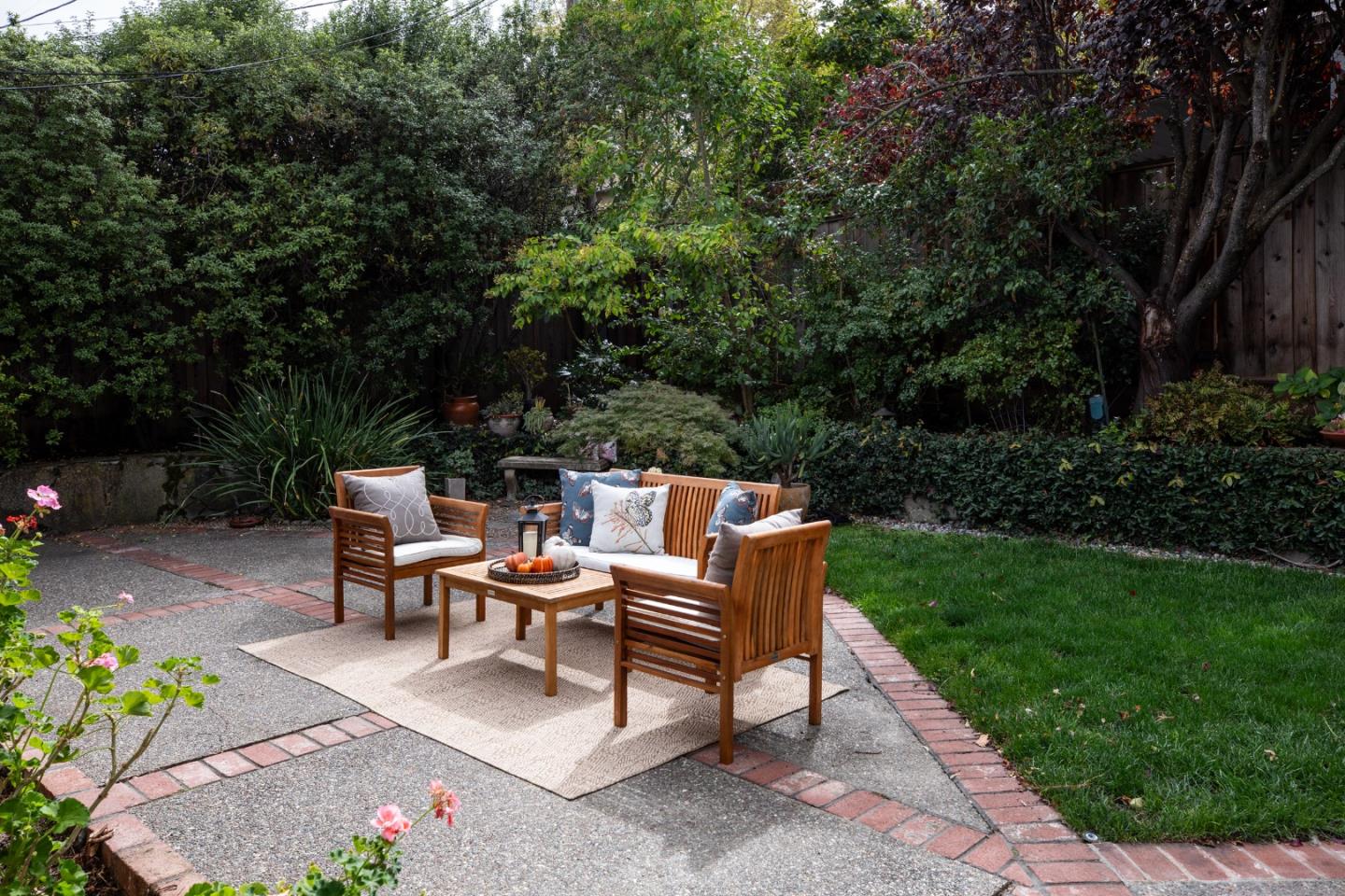 1672 Maryland Street