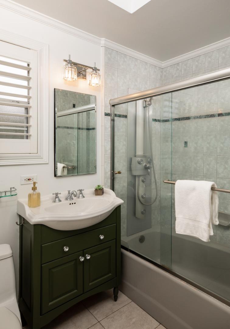 1672 Maryland Street