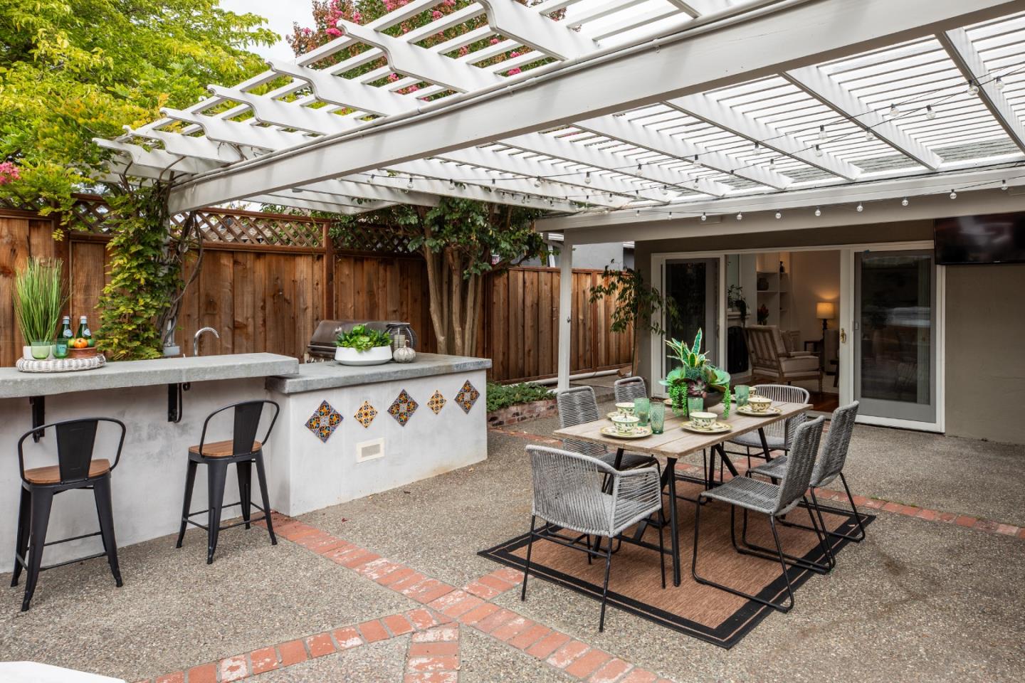 1672 Maryland Street