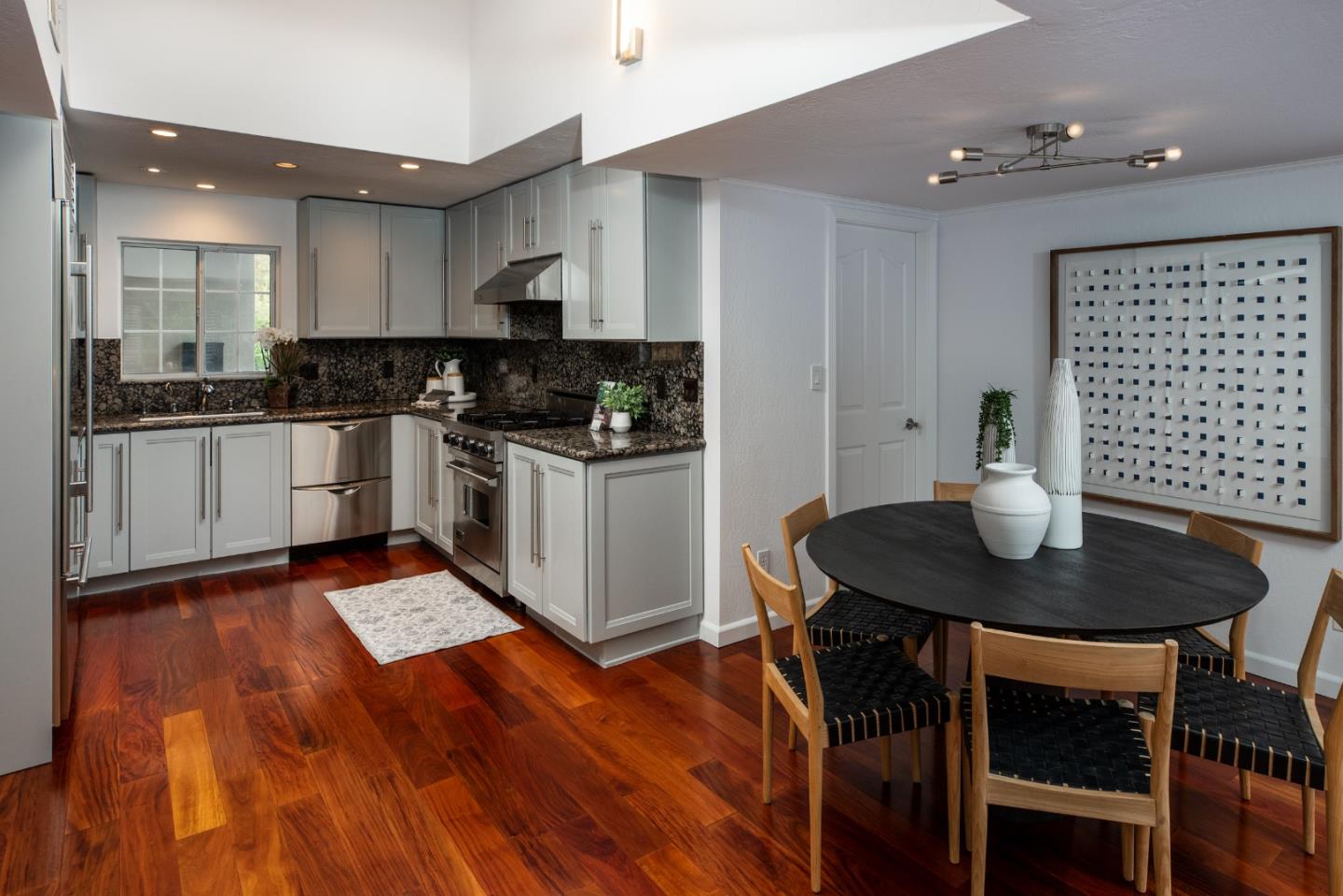 1672 Maryland Street