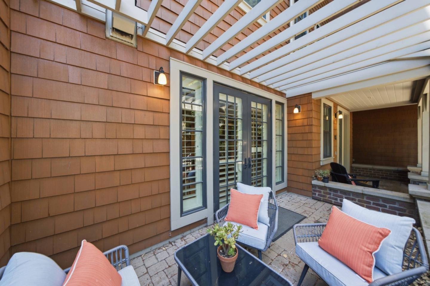 325 Channing AVE 112