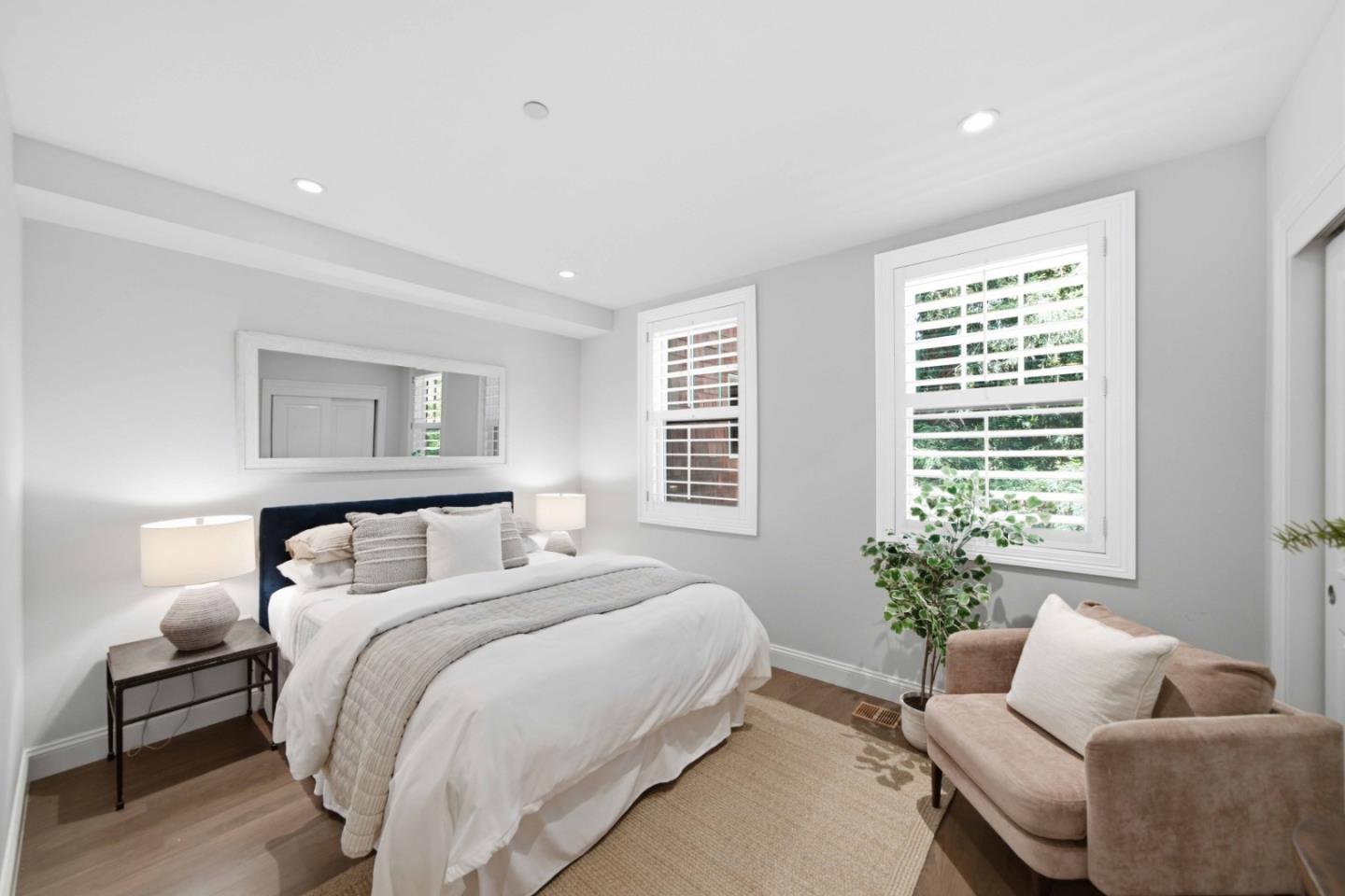 325 Channing AVE 112