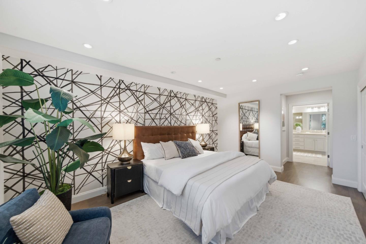 325 Channing AVE 112