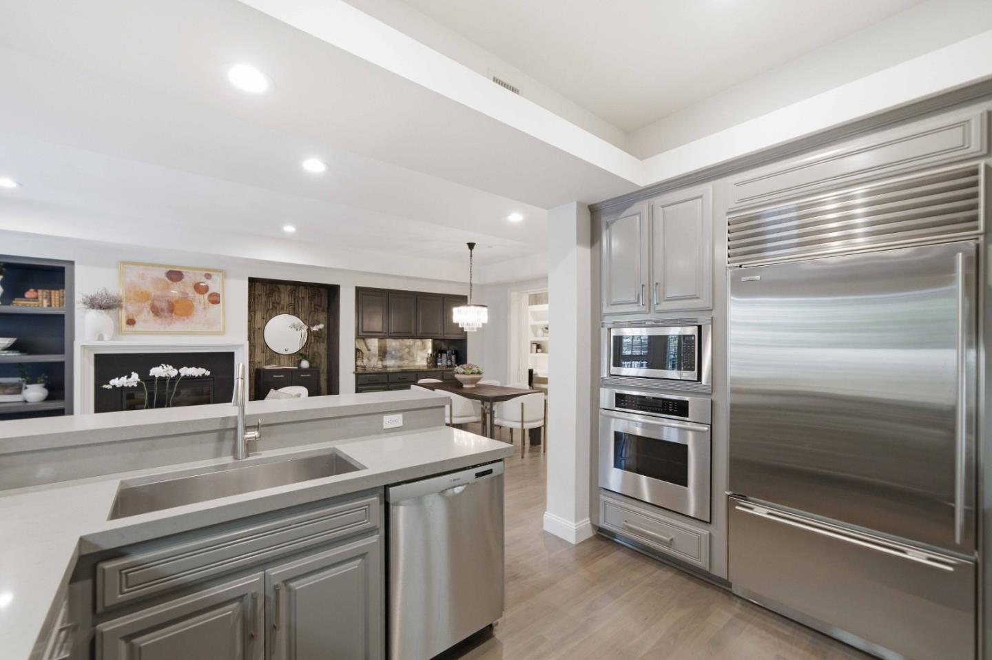 325 Channing AVE 112