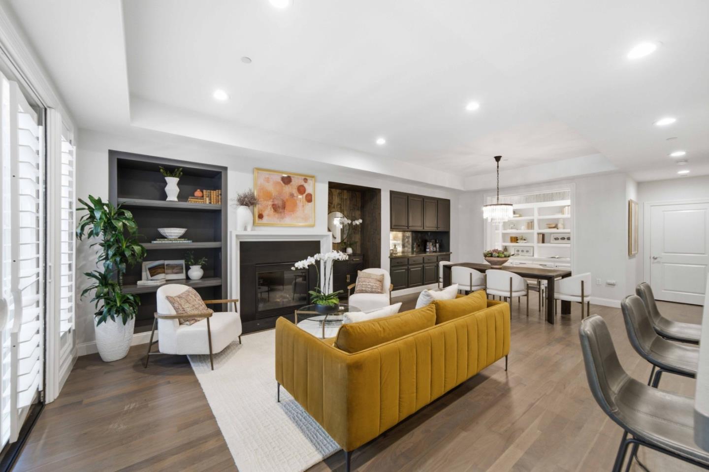 325 Channing AVE 112