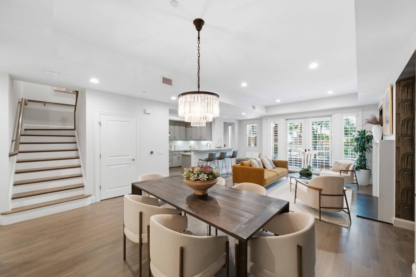 325 Channing AVE 112