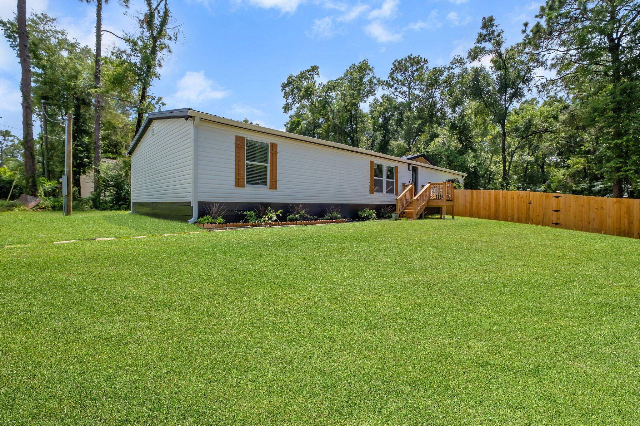 223 Tropicaire Street