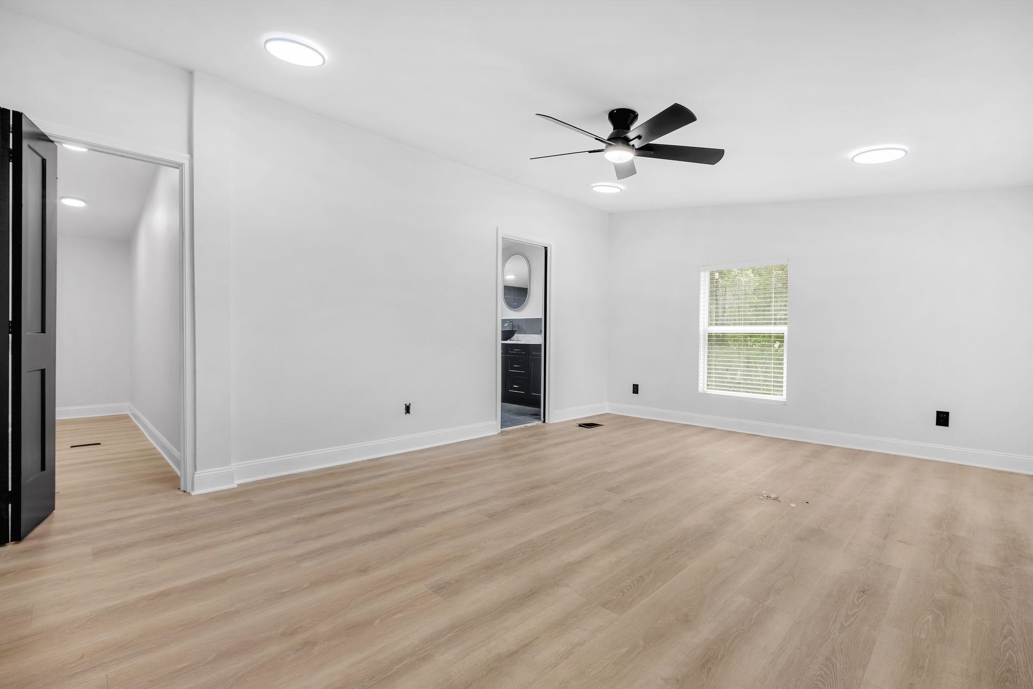 223 Tropicaire Street